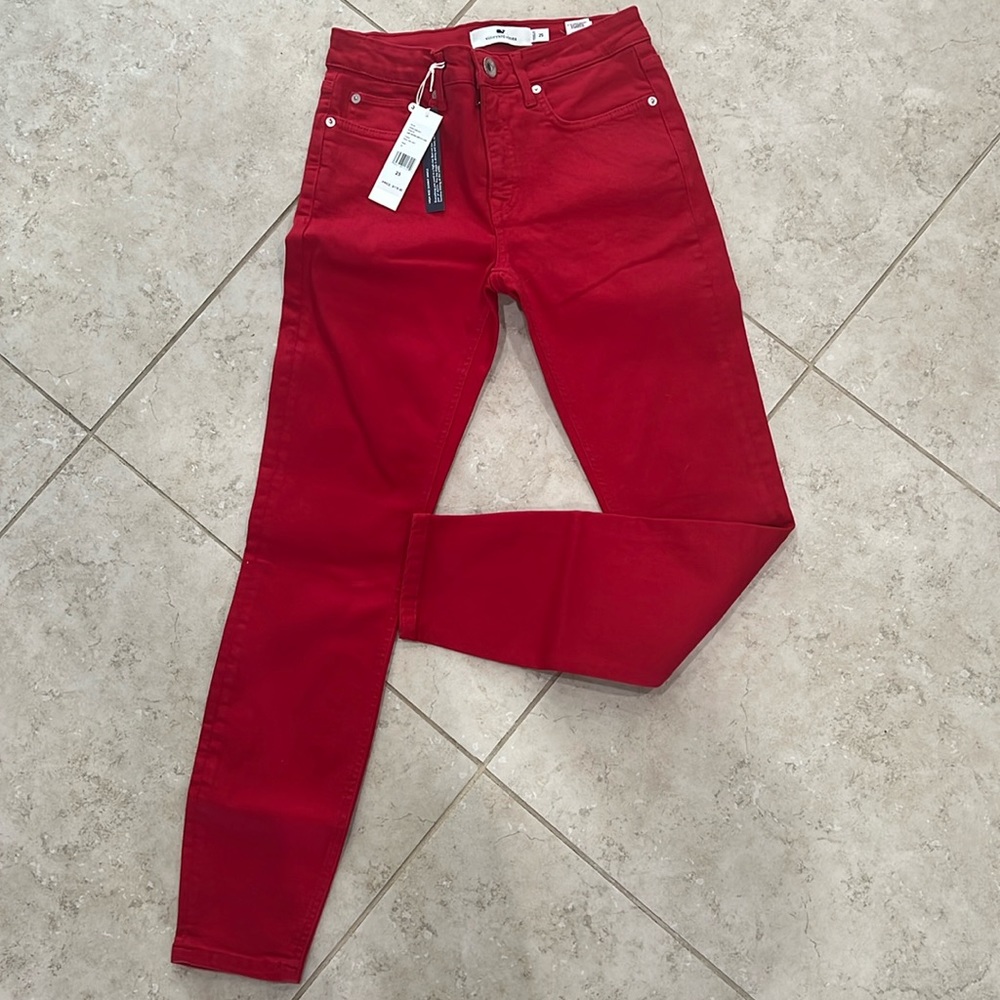 Vineyard Vines pants. NWT. Size 25